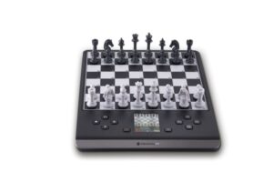 Millennium ChessGenius Pro Schackset Skrivbord